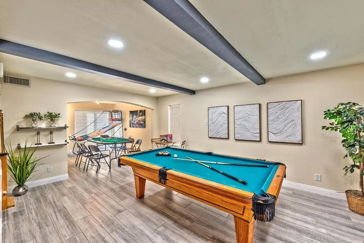בית נופש הוילה לאס וגאס Treasure Bay-3Br Pool & Hot Tub Oasis Near T Strip ארצות הברית